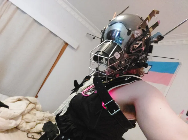 File:Selfies- SNATCH-2.png